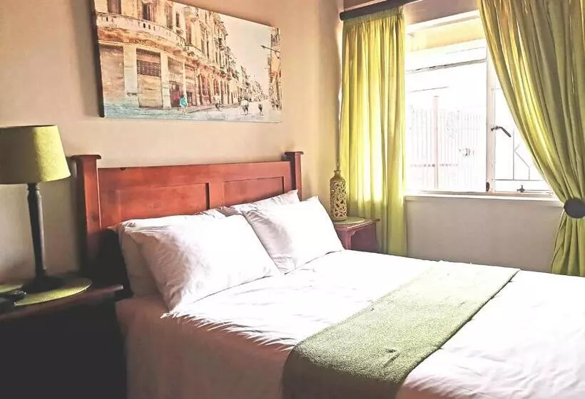 ペンション Villamed Guesthouse
