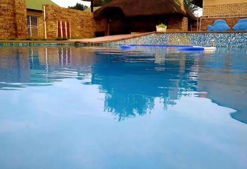 ペンション Villamed Guesthouse