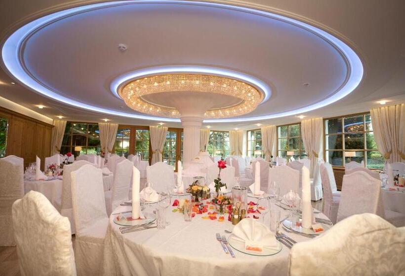 Gartenhotel Maria Theresia