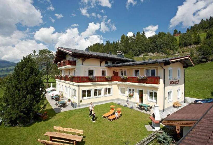 ホテル Alpenhof Apartments