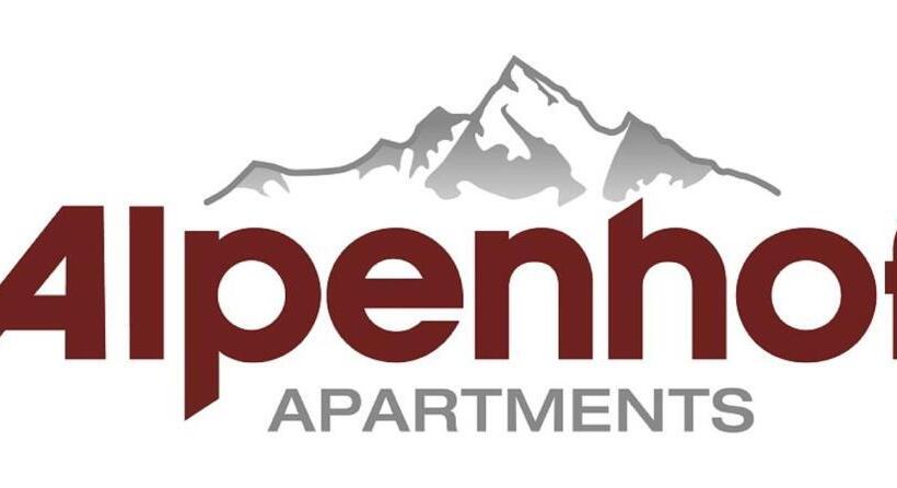 ホテル Alpenhof Apartments