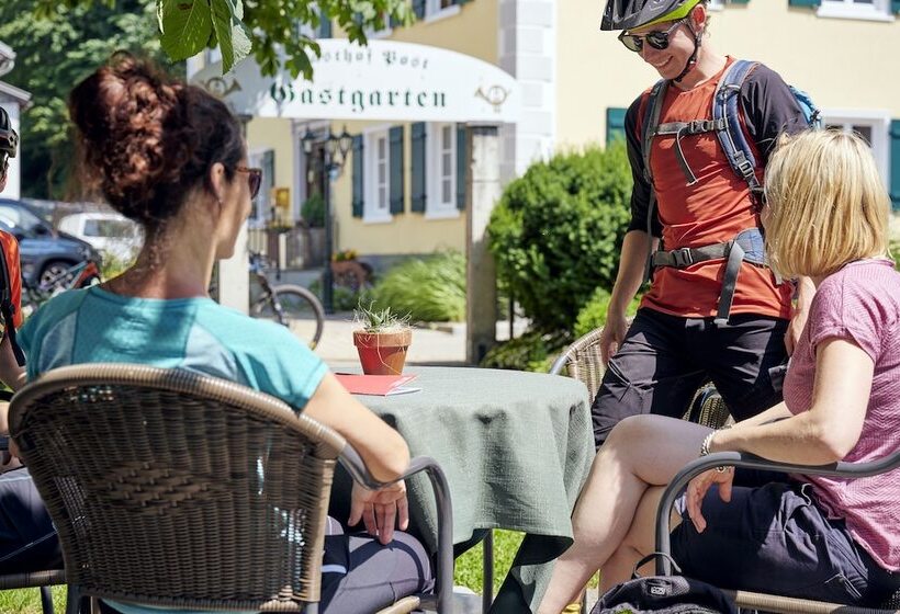 Hotelli Alpine Lodge Klösterle Am Arlberg