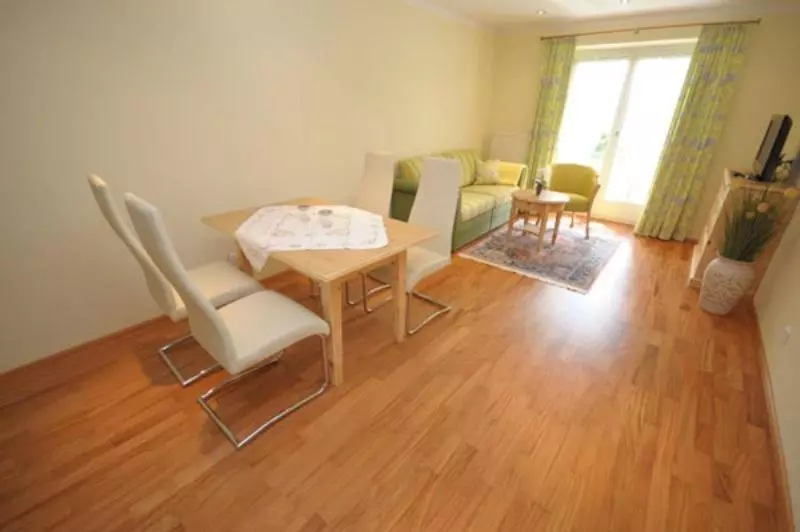 ホテル Appartement Bergblick