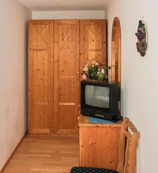 Hotelli Appartementhaus Saroja