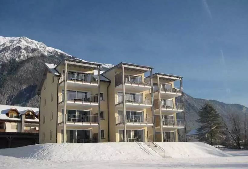 هتل Appartements De Luxe Schluga