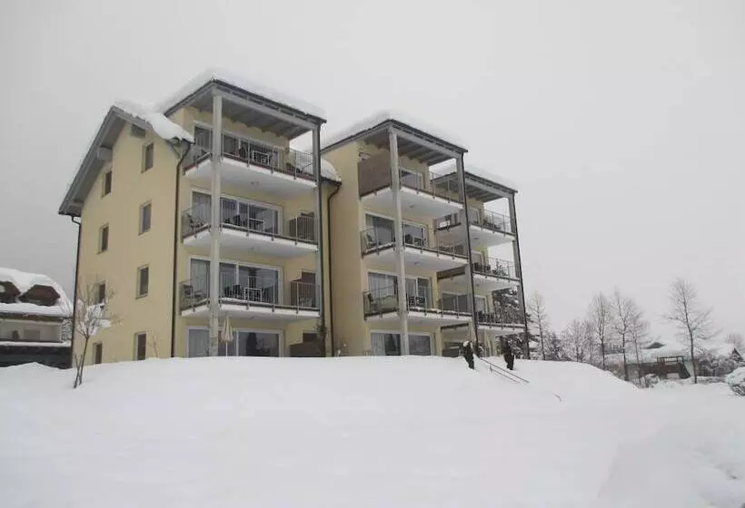 هتل Appartements De Luxe Schluga