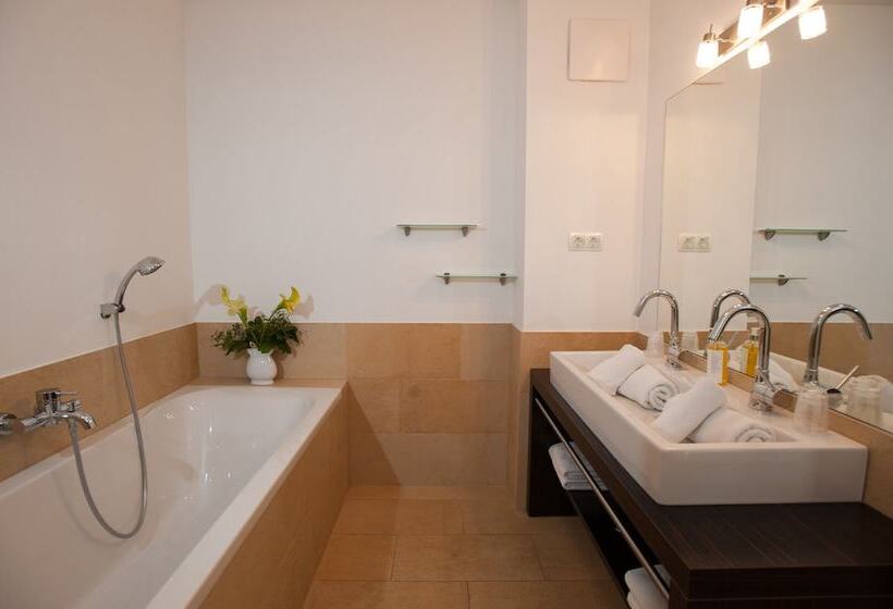 בית מלון כפרי Appartements De Luxe Schluga