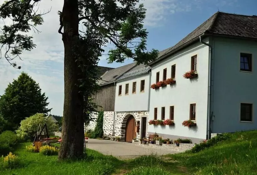 Hotelli Mittereibenberger