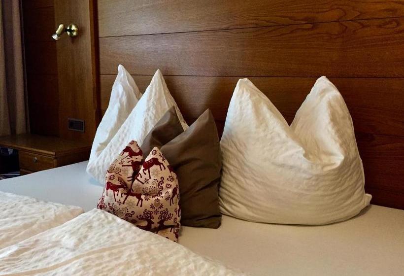 فندق Berghaus Drei Tannen