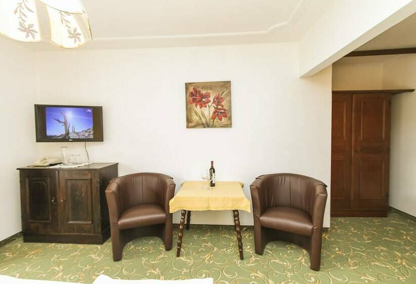 ホテル Der Bräuschmied