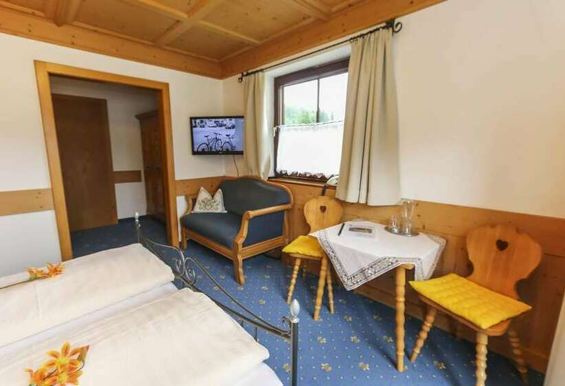 ホテル Der Bräuschmied