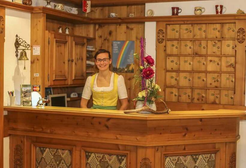 ホテル Der Bräuschmied