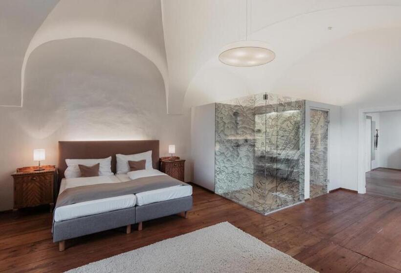 Отель Freigut Thallern