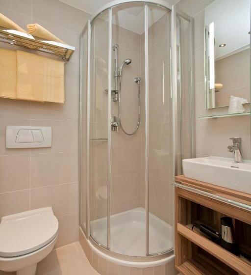 酒店 Happy Lake By Thomas Strugger