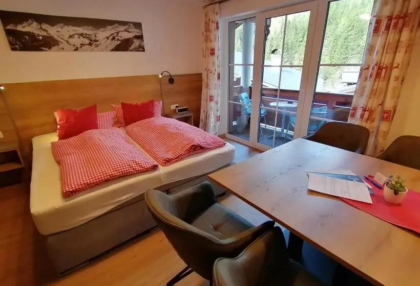 Hotelli Haus Bergliebe