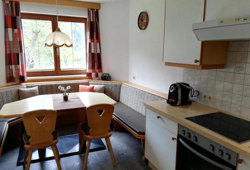 ホテル Haus Hackl