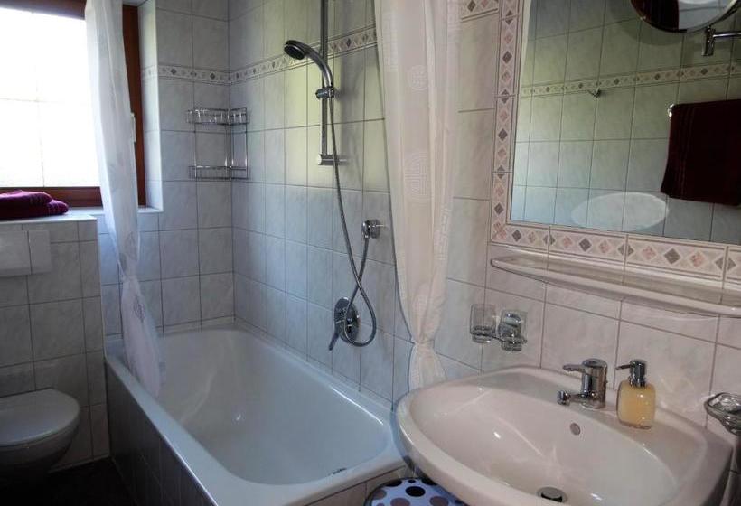 ホテル Haus Hackl