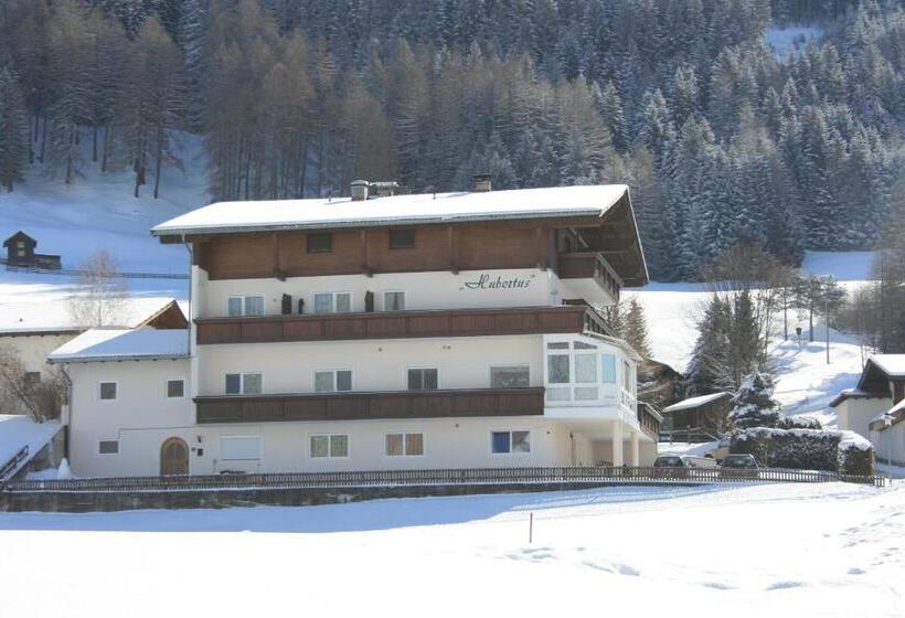 ホテル Haus Hubertus