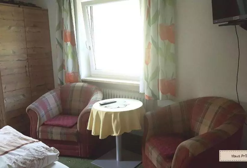 هتل Haus Priller