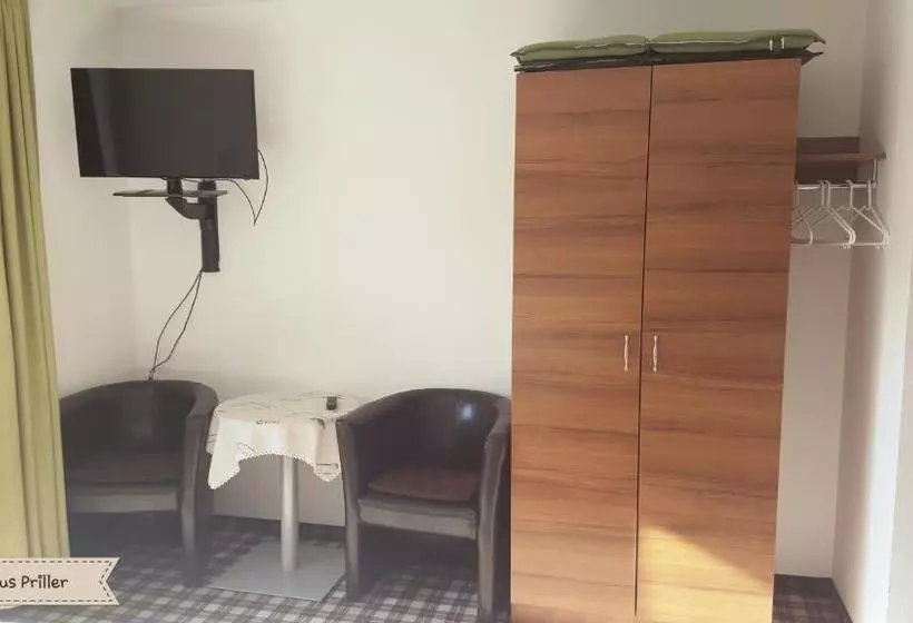 هتل Haus Priller