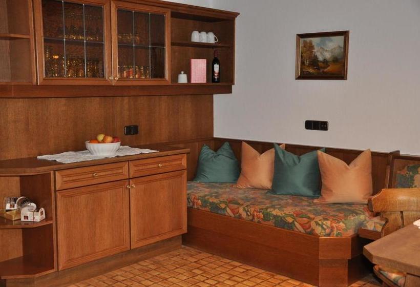 Отель Kosis Landhaus