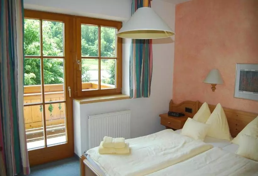 ホテル Resort Amadeus Landhaus Amadeus