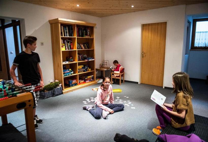 Отель Resort Amadeus Landhaus Amadeus