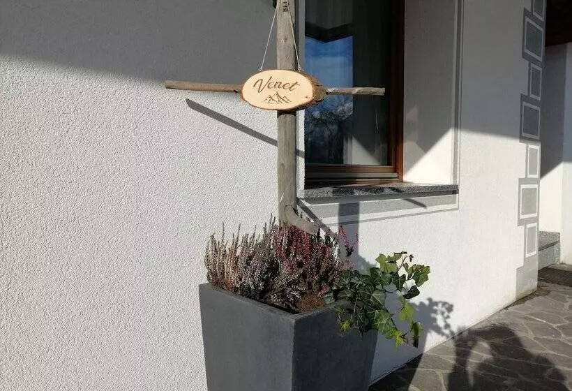 ホテル Landhaus Zangerl