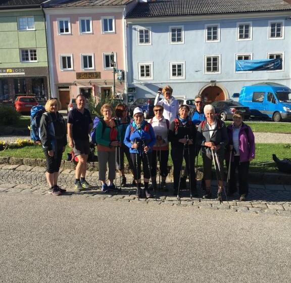 Otel Pension Sunnseitn Gasthof Café Weinkeller