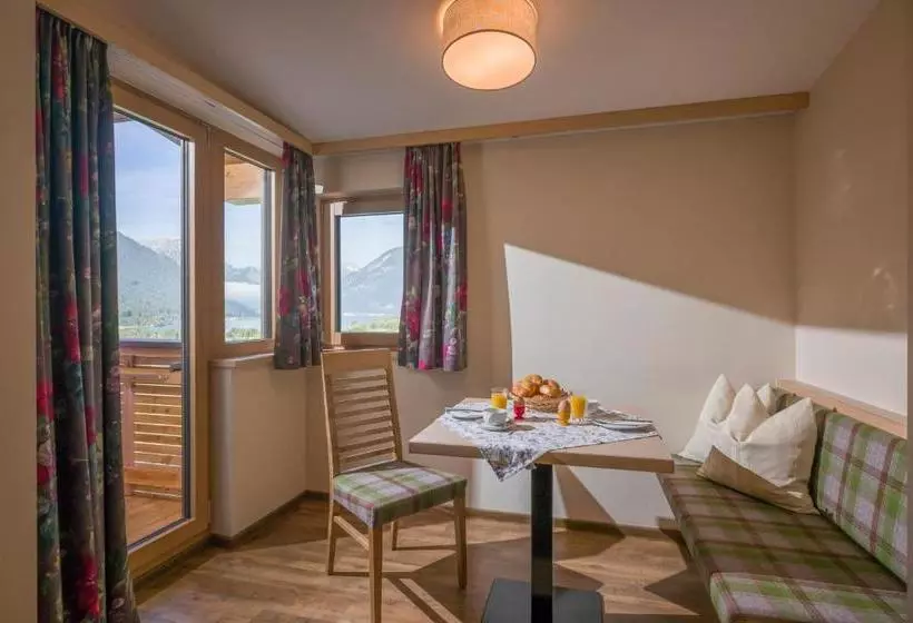 هتل Rofan Appartements