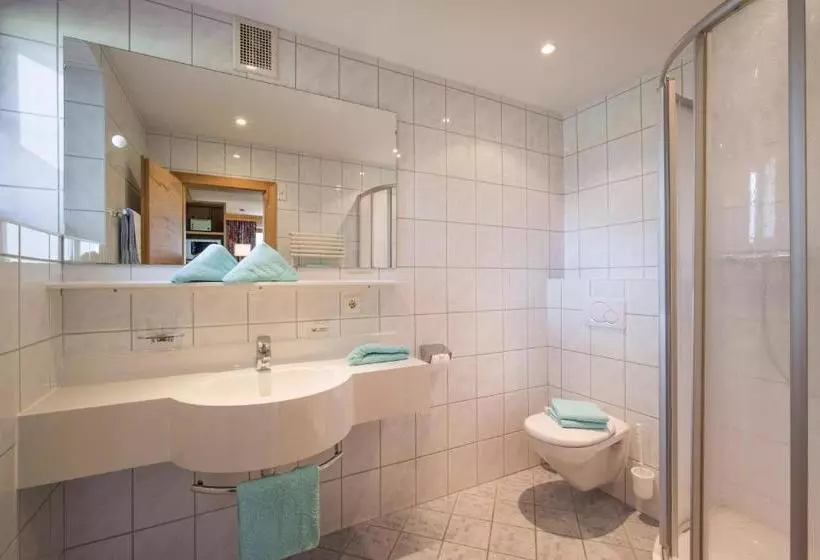 هتل Rofan Appartements