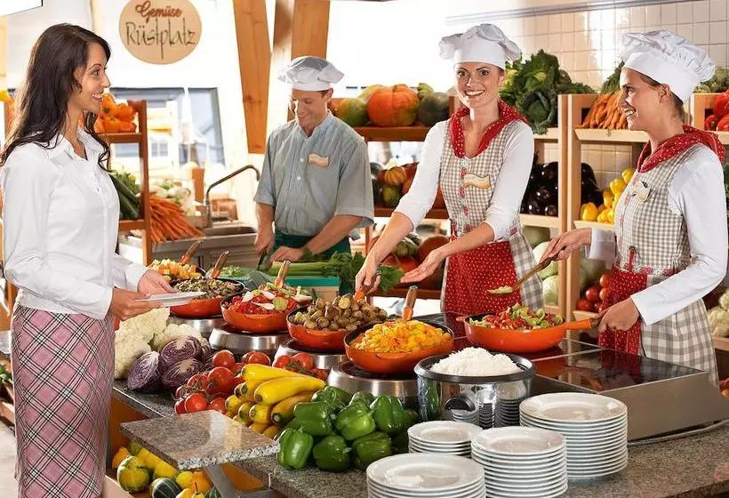 Landzeit Autobahn-restaurant & Panorama-hotel Tauernalm