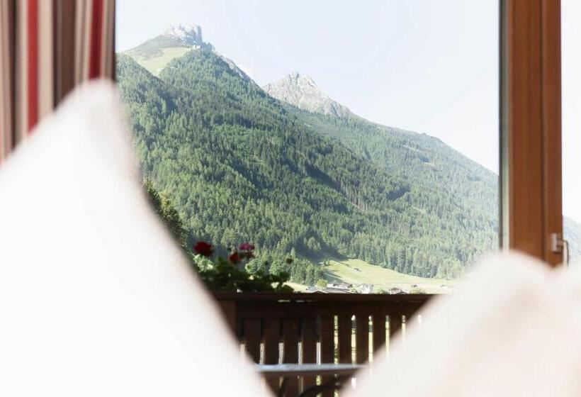 Lifestylepanoramahotel Erika Superior