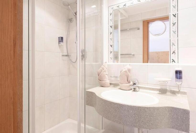 Lifestylepanoramahotel Erika Superior