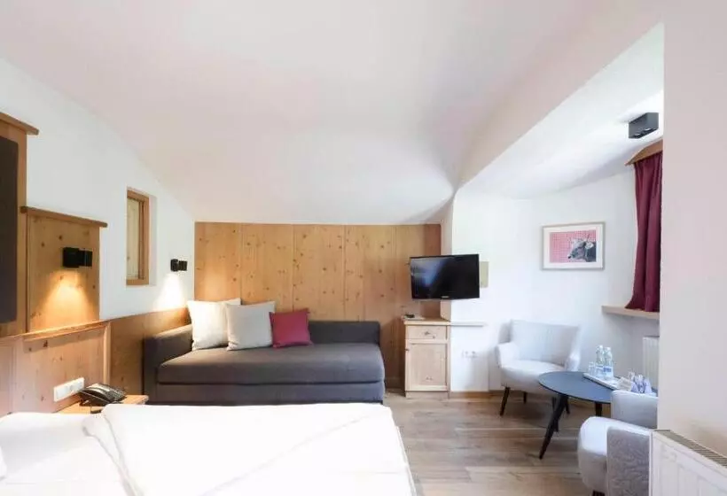 Lifestylepanoramahotel Erika Superior
