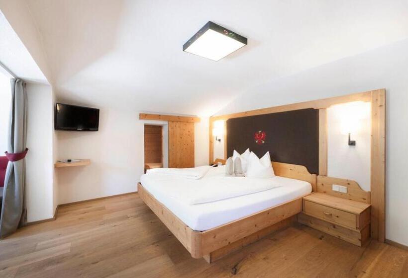 Lifestylepanoramahotel Erika Superior