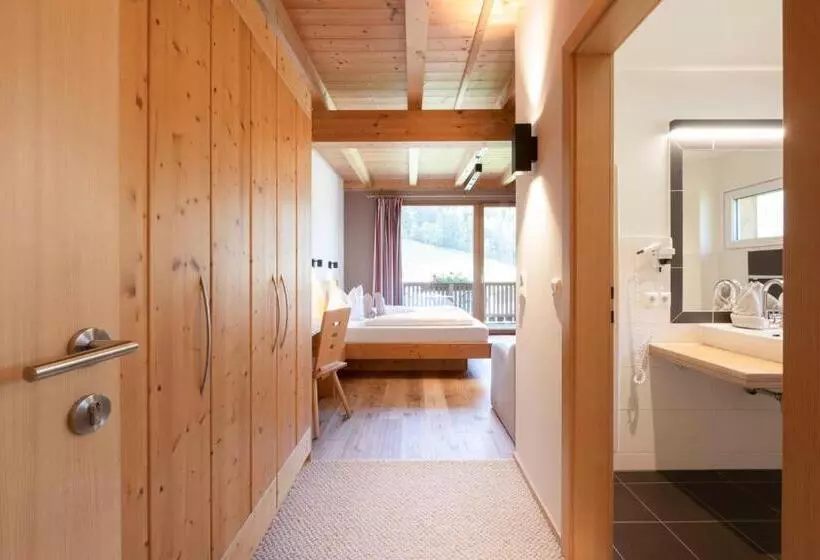 Lifestylepanoramahotel Erika Superior