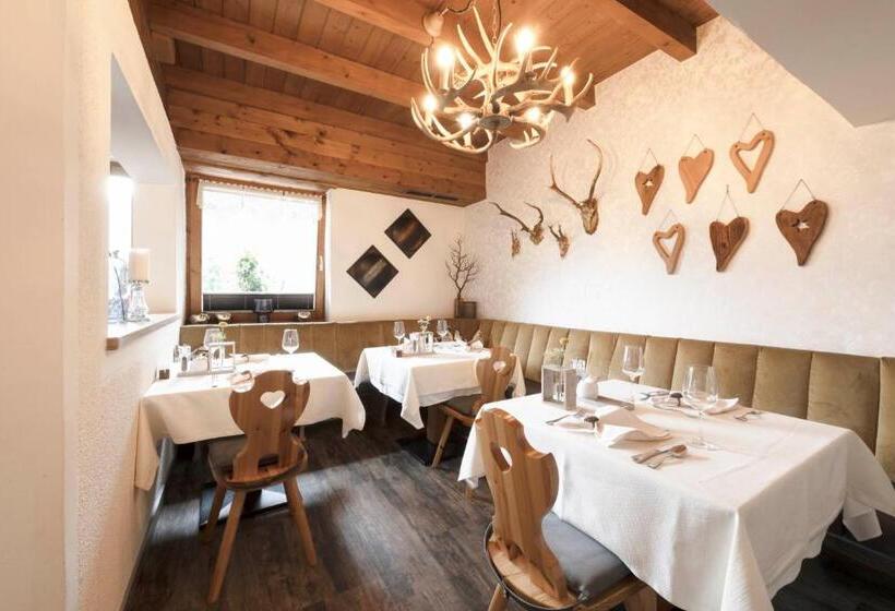 Lifestylepanoramahotel Erika Superior