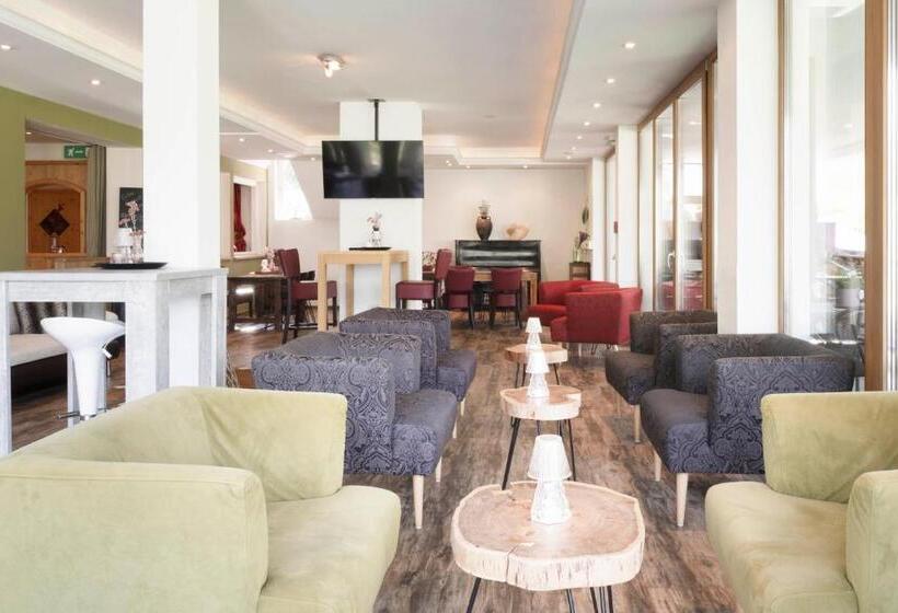 Lifestylepanoramahotel Erika Superior