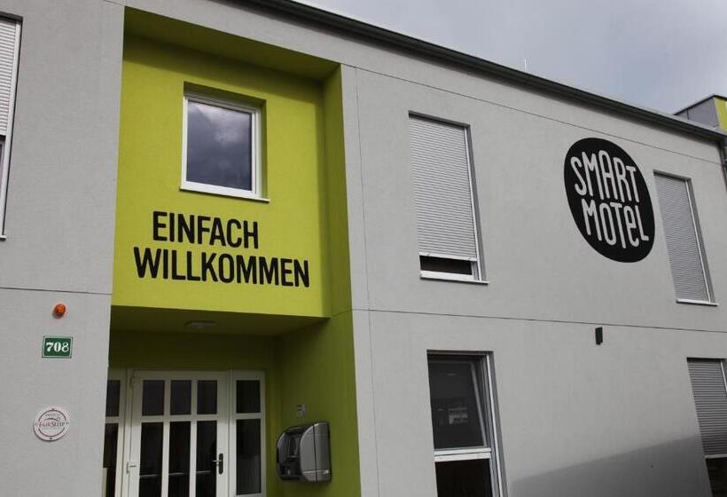 Smart Motel