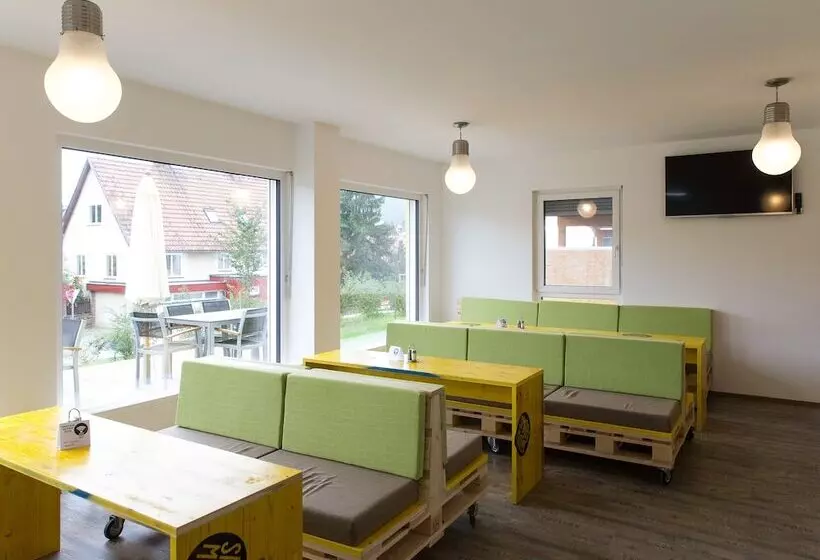 Smart Motel