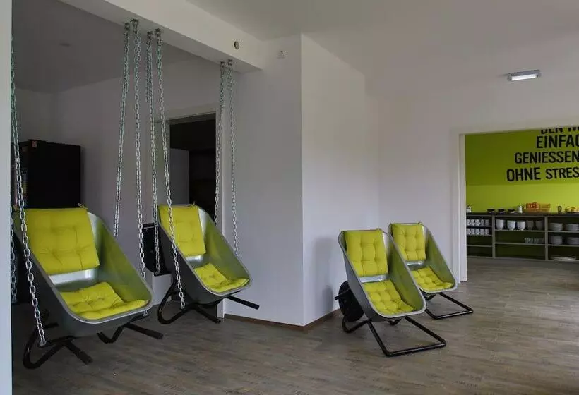 Smart Motel