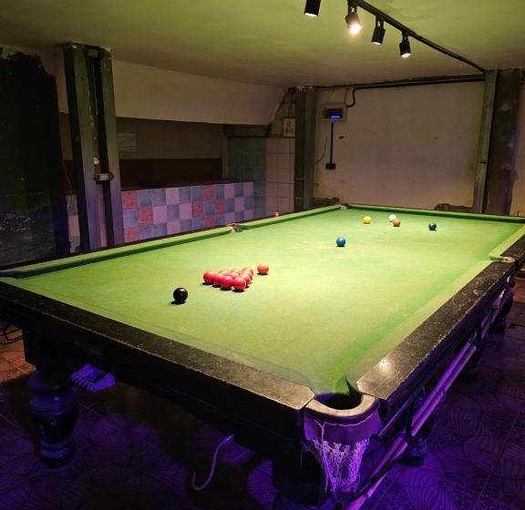 הוסטל Nahm Khao Sok