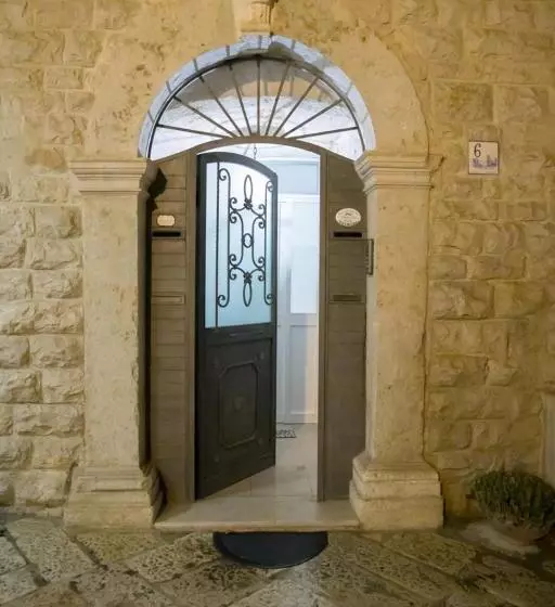 Aamiaismajoitus (B&B) Charmeroom Dimora D Incanto