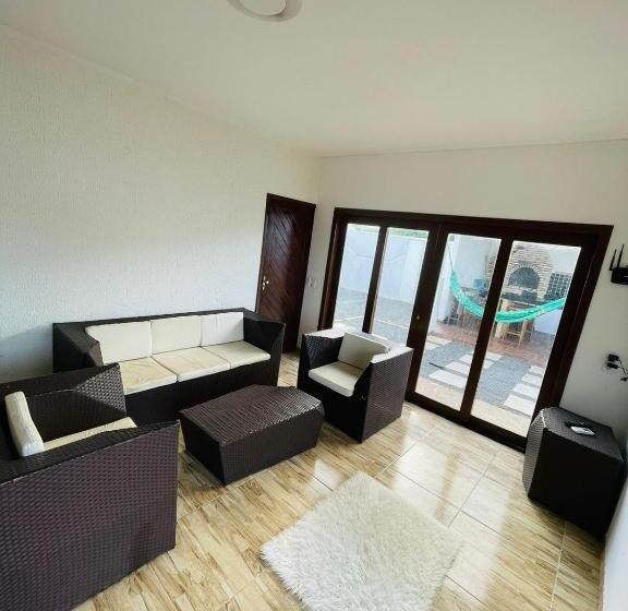 تختخواب و صبحانه Pousada Casa Paraiso