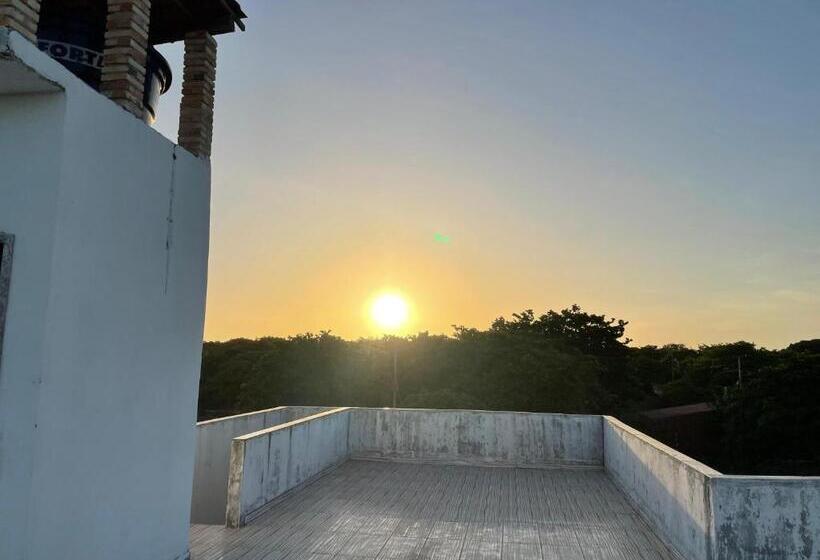 تختخواب و صبحانه Pousada Casa Paraiso