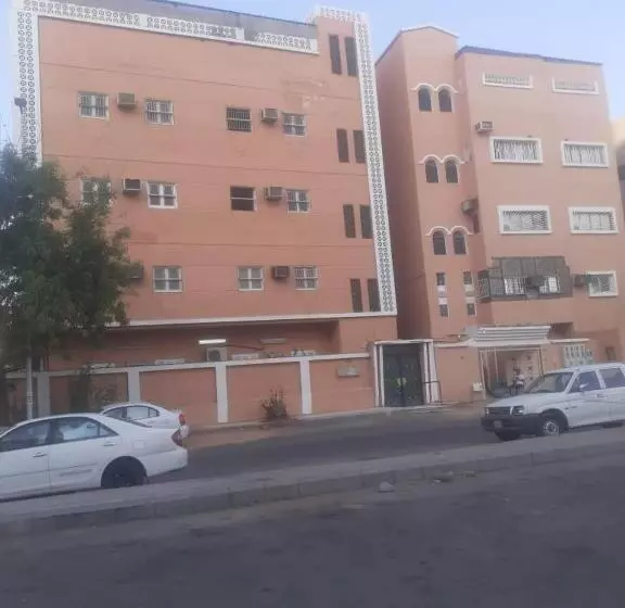 ホテル Al Kareem Apartment