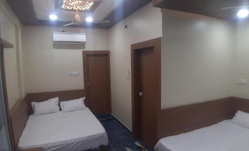 בית מלון כפרי Gupta Avenue