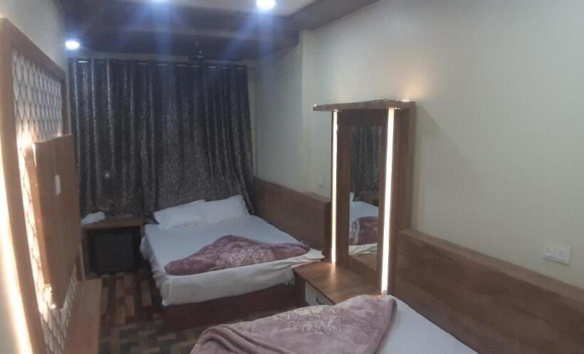 בית מלון כפרי Gupta Avenue