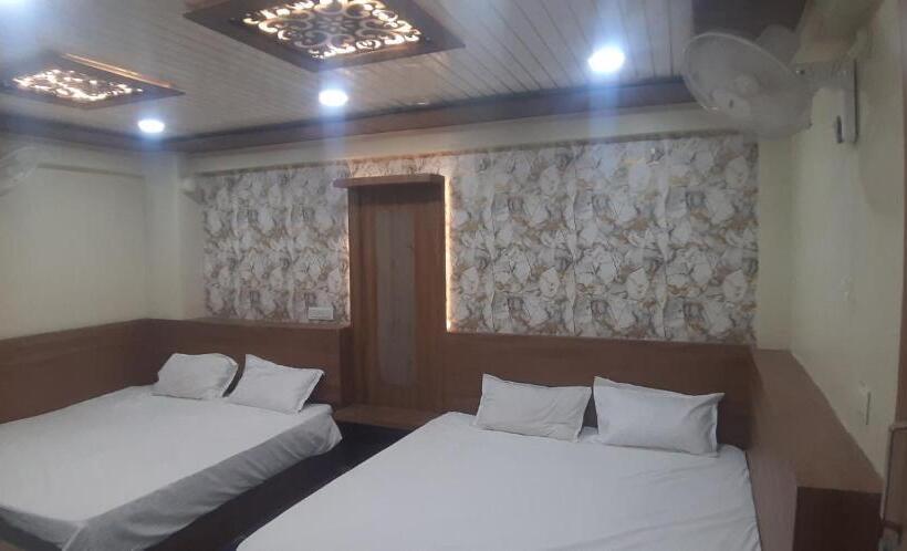 בית מלון כפרי Gupta Avenue